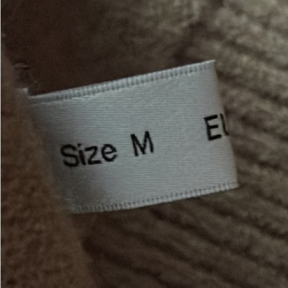 Hooded cardigan sweater with sequin hood - Picture 5 of 6